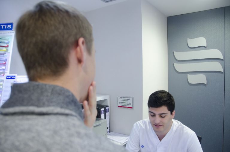 新宿が健康格差を生む瞬間深夜まで漂う都市医療の光と影